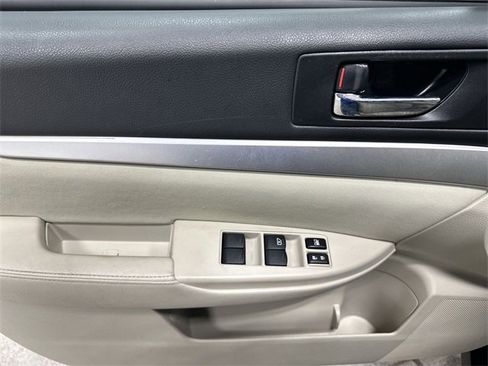 Used 2012 Subaru Outback 2.5i Premium image 16