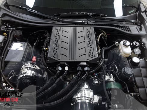 Used 2009 Chevrolet Corvette ZR1 w/ Preferred Equipment Group RWD image 6