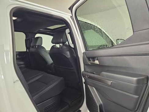 Used 2025 Toyota Tacoma 4x4 Double Cab Hybrid image 15