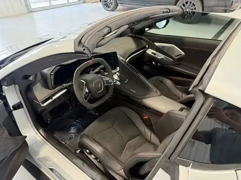 Used 2020 Chevrolet Corvette Stingray Premium Cpe w/ 3LT Preferred Equipment Group RWD image 9