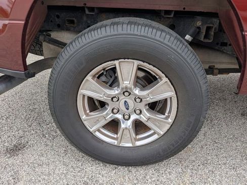 Used 2016 Ford F150 XLT w/ Equipment Group 302A Luxury AWD/4WD image 11