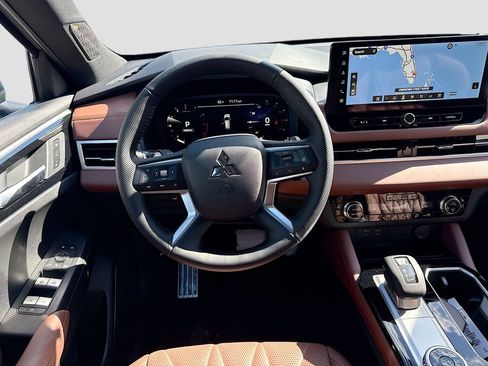 New 2026 Mitsubishi Outlander SEL image 24