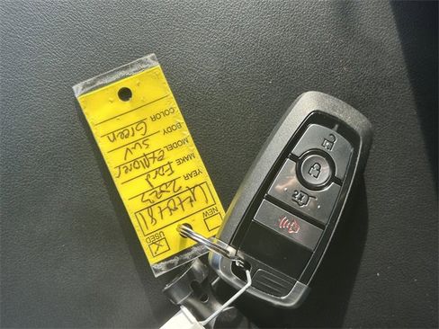 Certified 2023 Ford Explorer XLT image 15