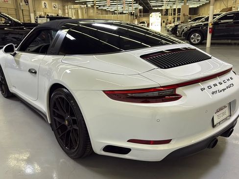 Used 2019 Porsche 911 Targa 4 GTS image 7