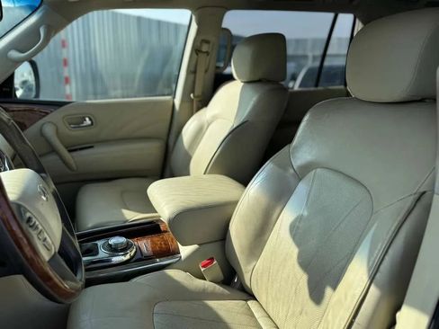 Used 2017 INFINITI QX80 Base w/ Deluxe Technology Package image 14
