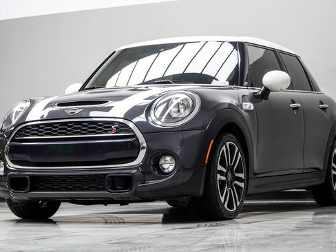 Used 2019 MINI Cooper S FWD image 8
