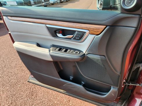 Used 2019 Honda CR-V Touring image 24