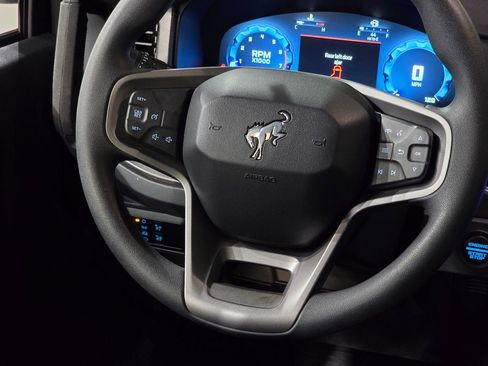 New 2025 Ford Bronco 4-Door image 18