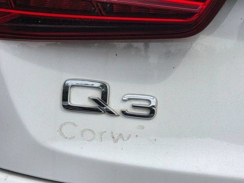 Used 2017 Audi Q3 2.0T Premium w/ Convenience Package AWD/4WD image 5