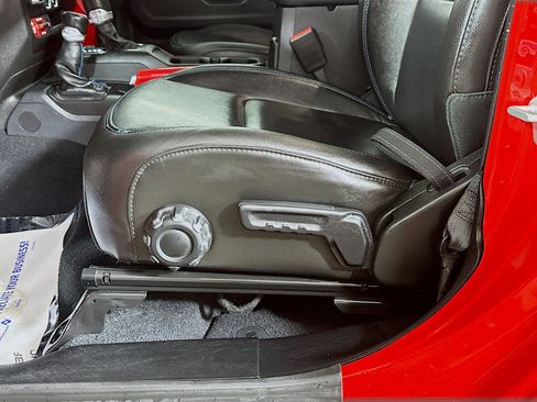 Used 2021 Jeep Wrangler Unlimited Rubicon 4xe w/ Steel Bumper Group image 19