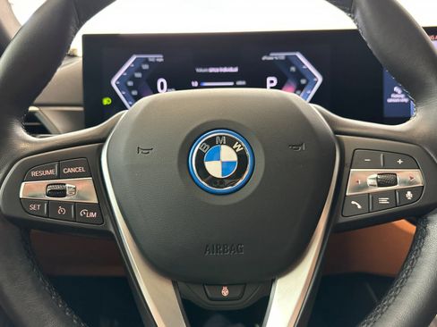 Used 2023 BMW i4 eDrive35 w/ Premium Package RWD image 10
