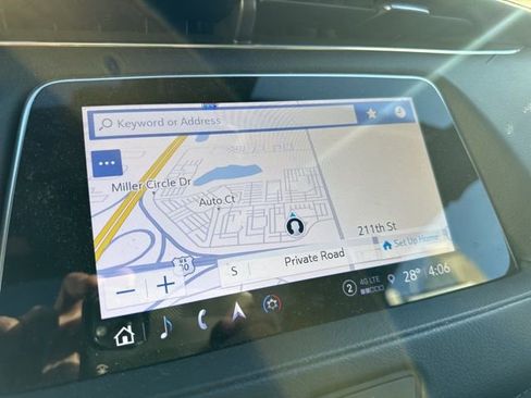 Used 2023 Cadillac XT4 Premium Luxury w/ Cold Weather Package image 18