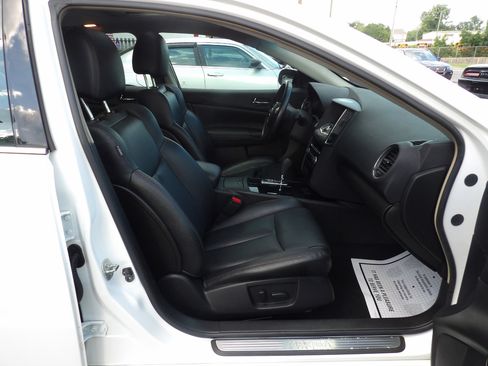 Used 2011 Nissan Maxima 3.5 SV w/ Cold Pkg image 19