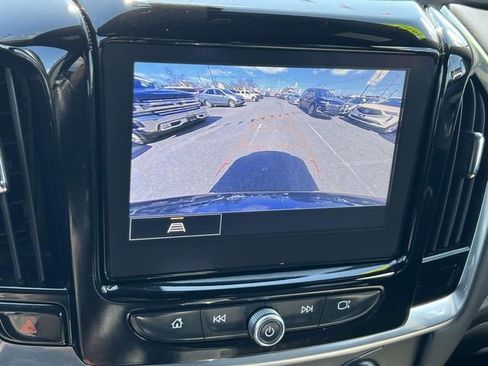 Certified 2023 Chevrolet Traverse LT image 30
