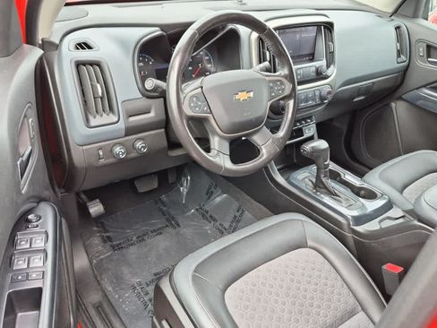 Used 2020 Chevrolet Colorado Z71 AWD/4WD image 9