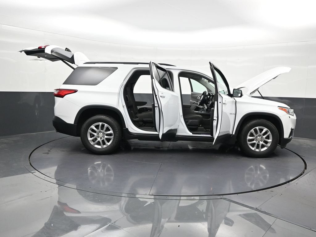 Used 2019 Chevrolet Traverse LT FWD image 33