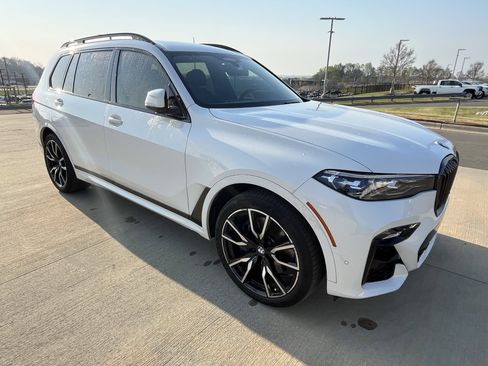 Used 2021 BMW X7 xDrive40i w/ M Sport Package image 29