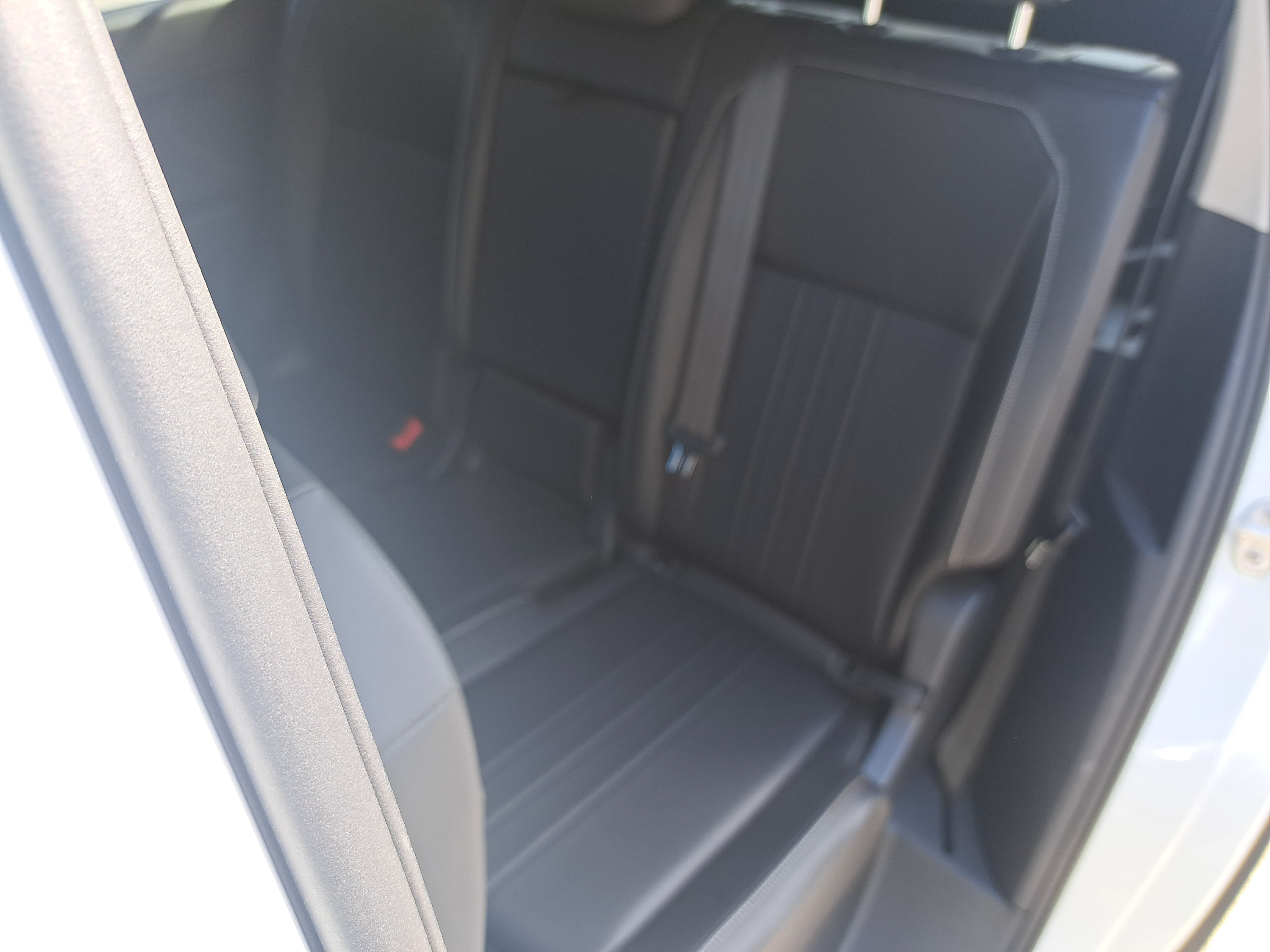 Certified 2023 Volkswagen Tiguan SE FWD image 14