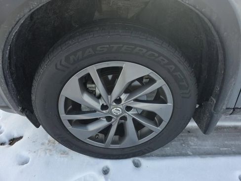 Certified 2023 Nissan Rogue SV w/ SV Premium Package image 14