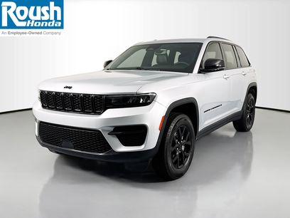 Used 2024 Jeep Grand Cherokee Altitude
