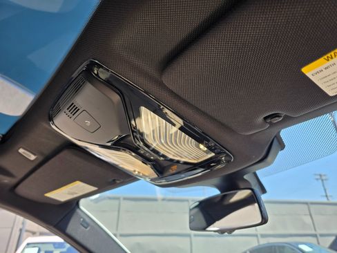 Used 2018 BMW 530i RWD image 13