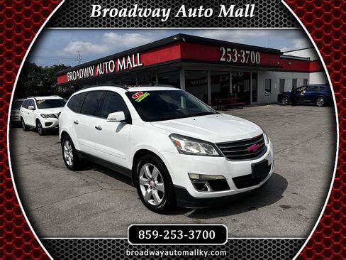 Used 2017 Chevrolet Traverse LT w/ Traveler's Package AWD/4WD image 1
