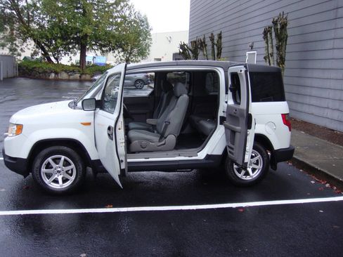 Used 2009 Honda Element EX image 11