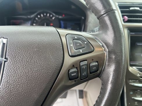 Used 2013 Lincoln MKX AWD image 31