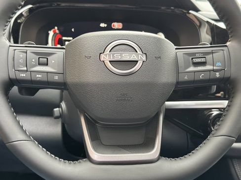 New 2026 Nissan Pathfinder Platinum AWD/4WD image 27