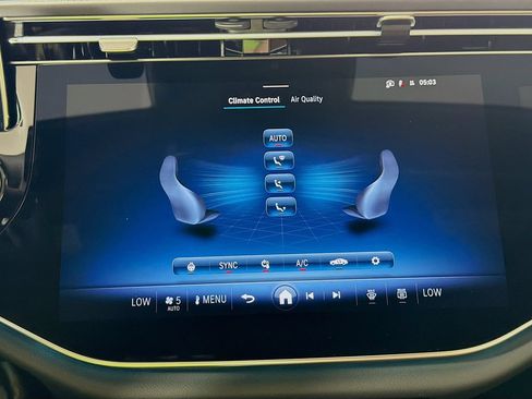 New 2026 Mercedes-Benz E 350 4MATIC Sedan image 19