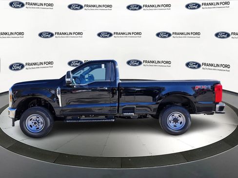 New 2026 Ford F250 XL w/ FX4 Off-Road Package image 2