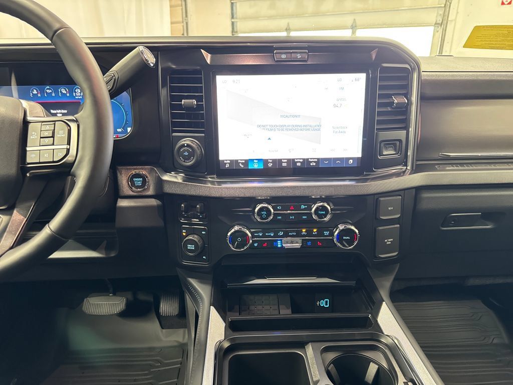 New 2026 Ford F450 Platinum w/ FX4 Off-Road Package AWD/4WD image 16