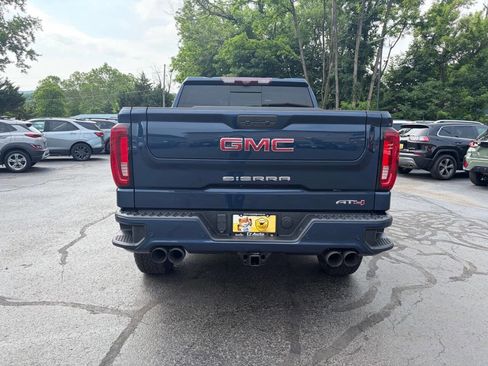 Used 2020 GMC Sierra 1500 AT4 w/ AT4 Premium Package AWD/4WD image 8