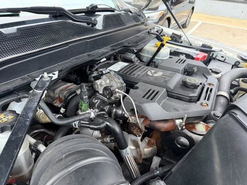 Used 2019 RAM 3500 Tradesman image 33