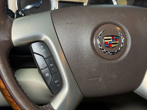 Used 2012 Cadillac Escalade Platinum image 44