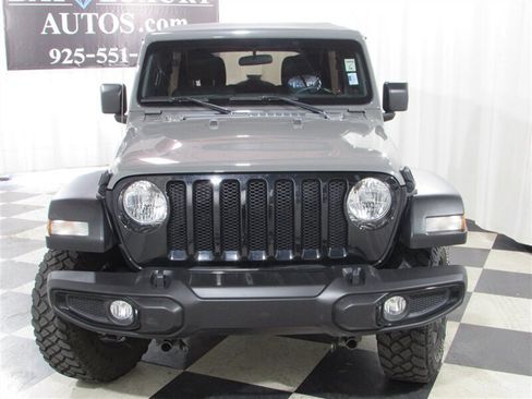 Used 2021 Jeep Wrangler Unlimited Sport image 3