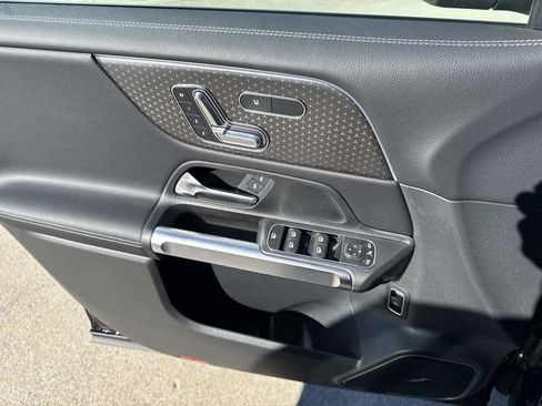 New 2026 Mercedes-Benz GLB 250 GLB 250 image 17