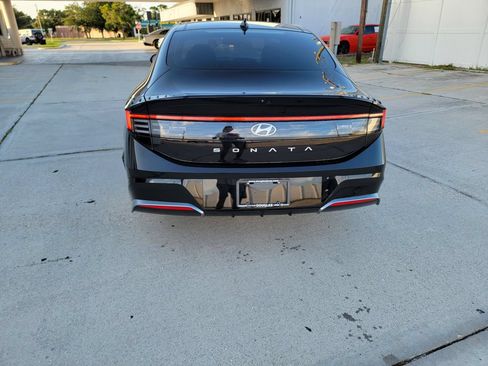 Used 2025 Hyundai Sonata SEL FWD image 8
