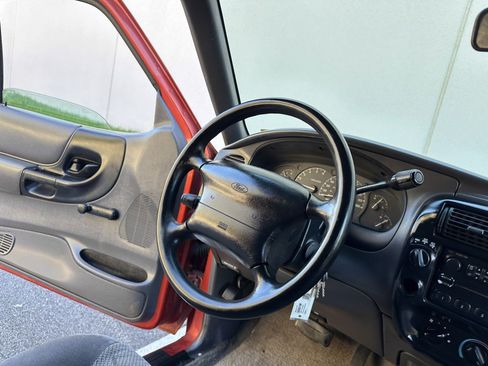 Used 1999 Ford Ranger XLT AWD/4WD image 30