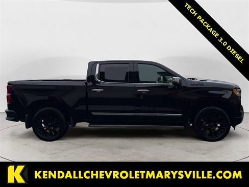 Used 2023 Chevrolet Silverado 1500 High Country w/ Technology Package image 6