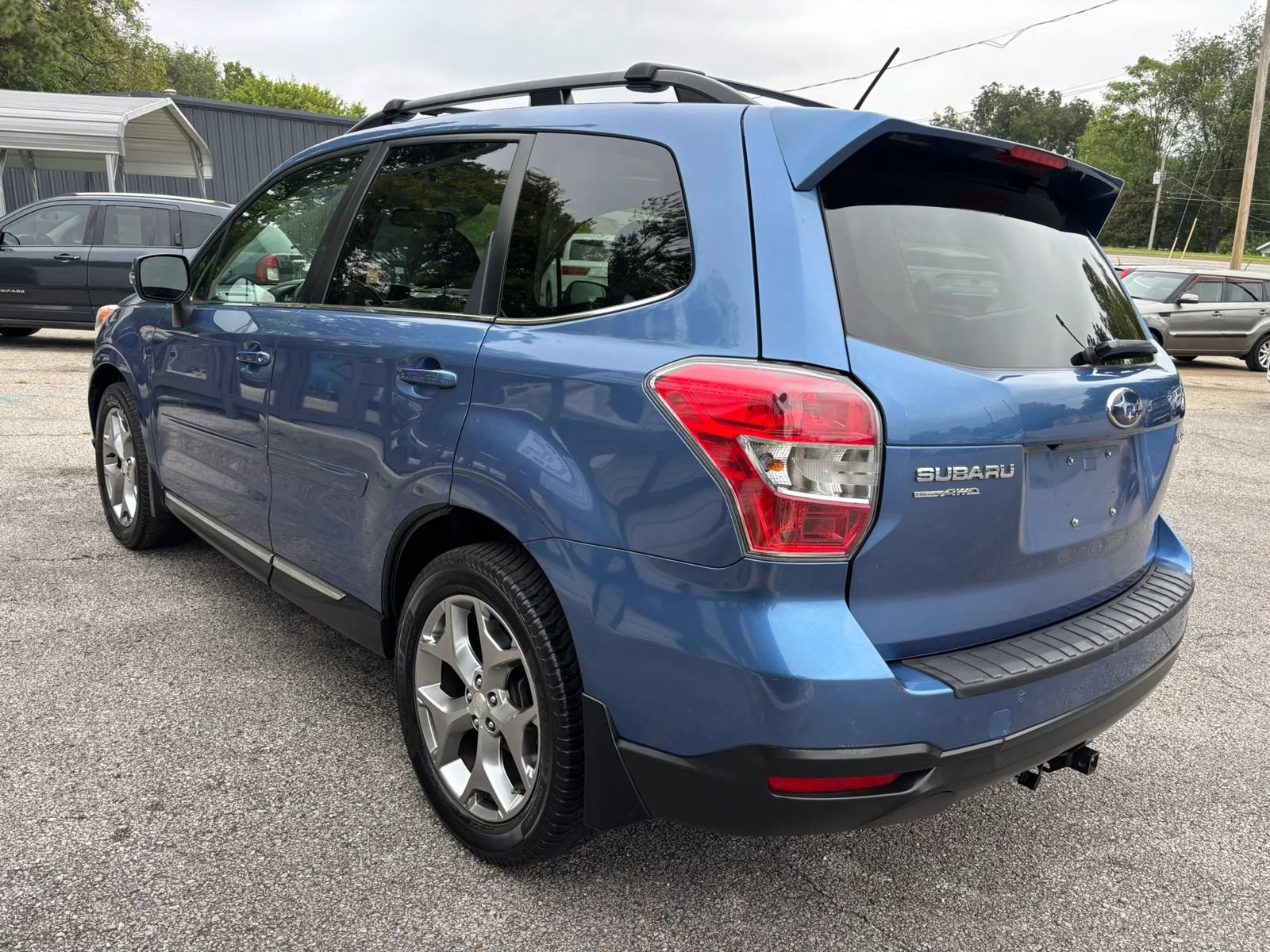 Used 2015 Subaru Forester 2.5i Touring w/ Eyesight & Navigation System AWD/4WD image 5