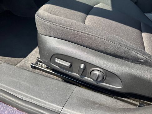Used 2020 Chevrolet Malibu RS FWD image 23