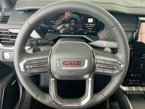 New 2026 GMC Acadia Elevation image 7