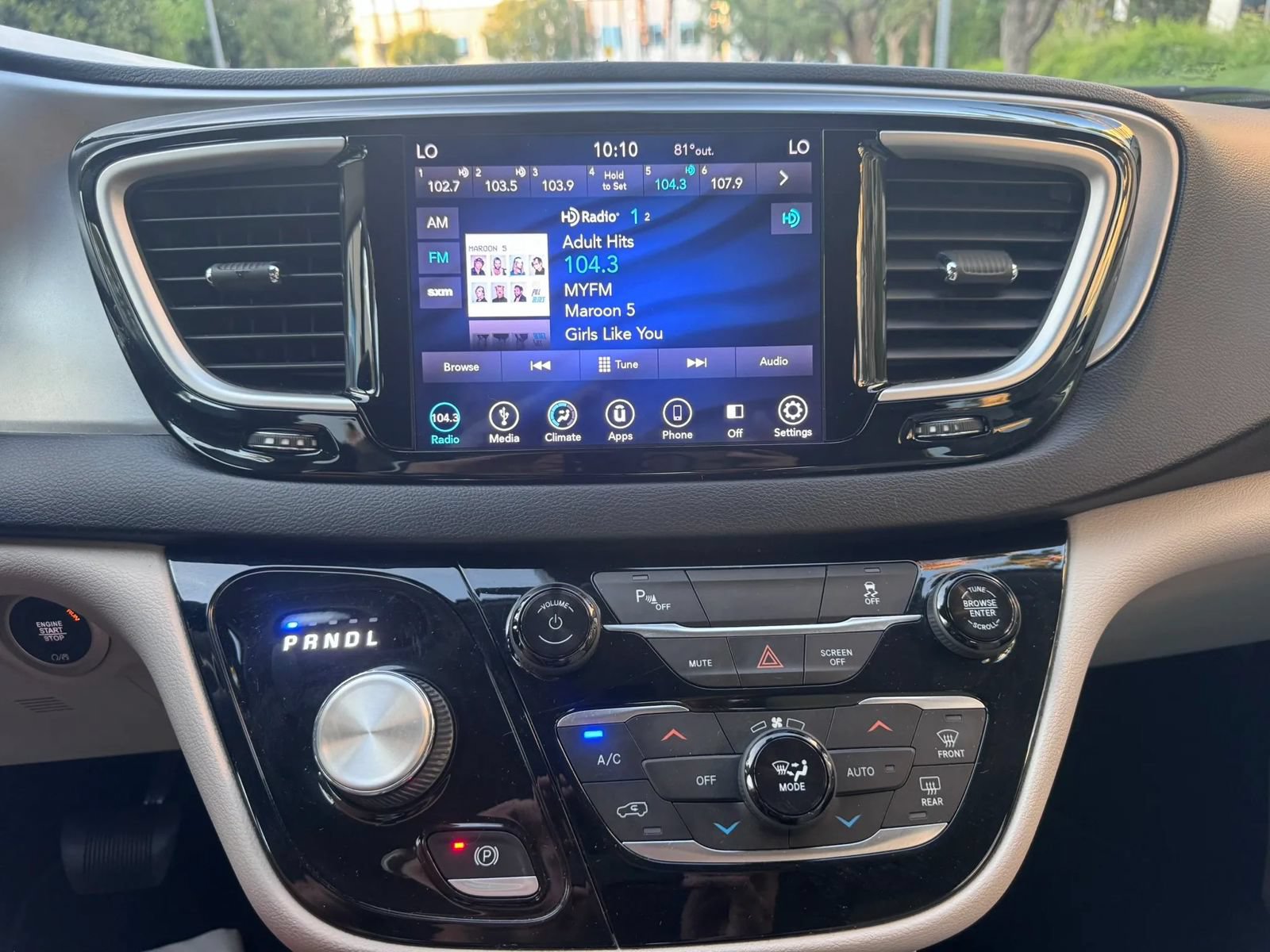 Used 2019 Chrysler Pacifica Touring Plus FWD image 25