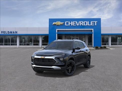 New 2026 Chevrolet TrailBlazer LT w/ Convenience Package FWD image 8