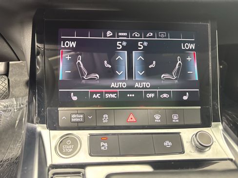 Used 2022 Audi e-tron Premium w/ Convenience Plus Package AWD/4WD image 6