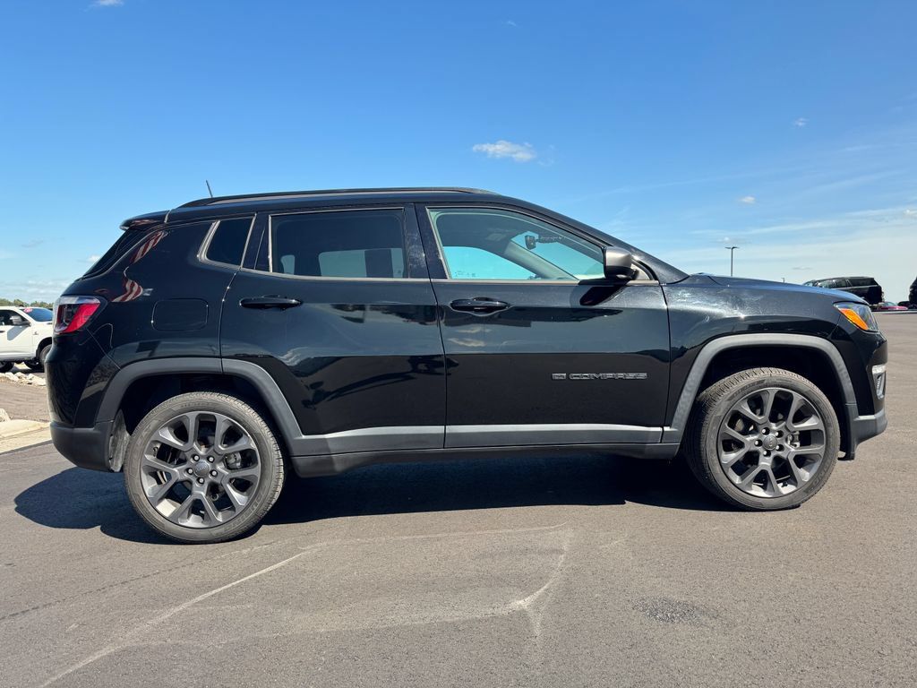 Used 2021 Jeep Compass Latitude AWD/4WD image 4