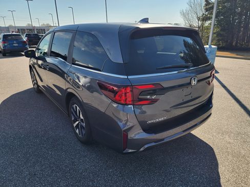 New 2026 Honda Odyssey EX-L image 3