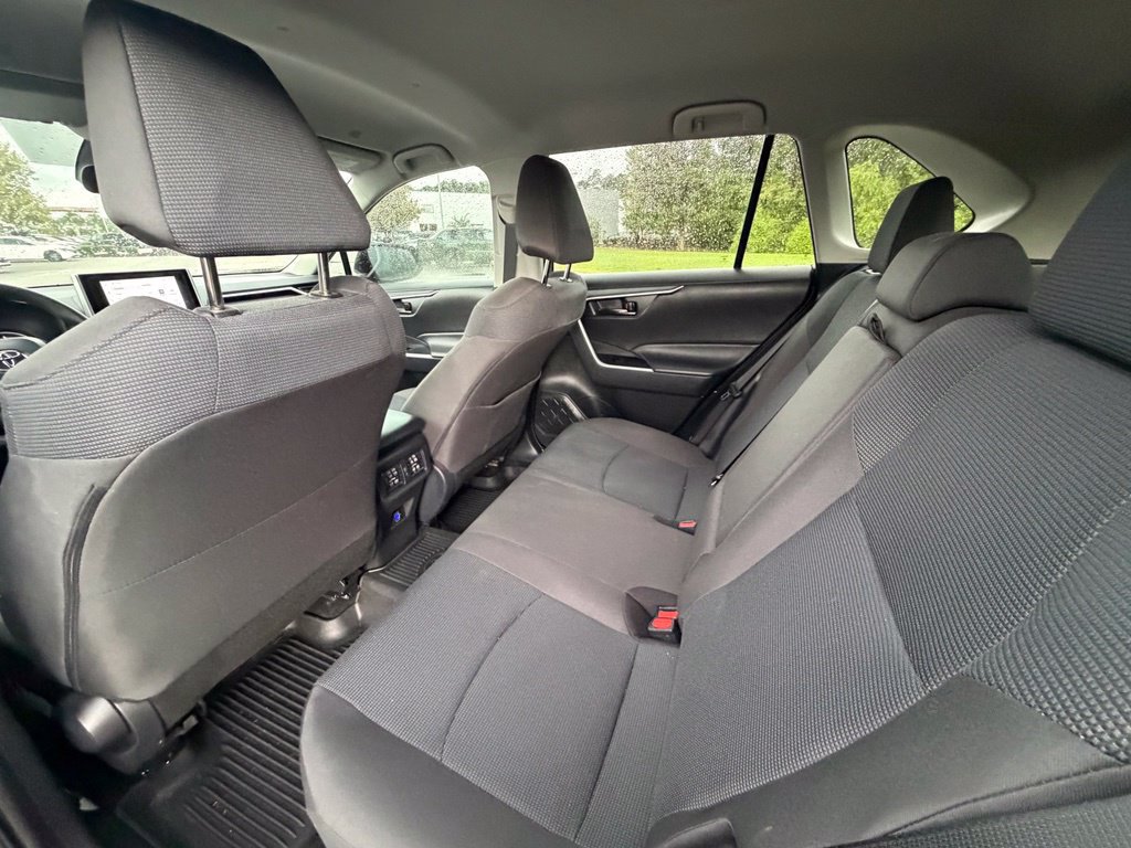 Used 2025 Toyota RAV4 LE FWD image 23