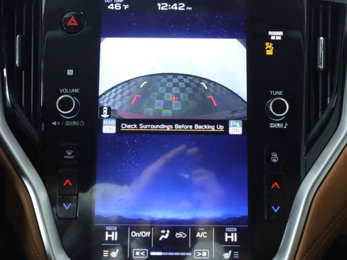 Used 2021 Subaru Legacy Touring XT image 23